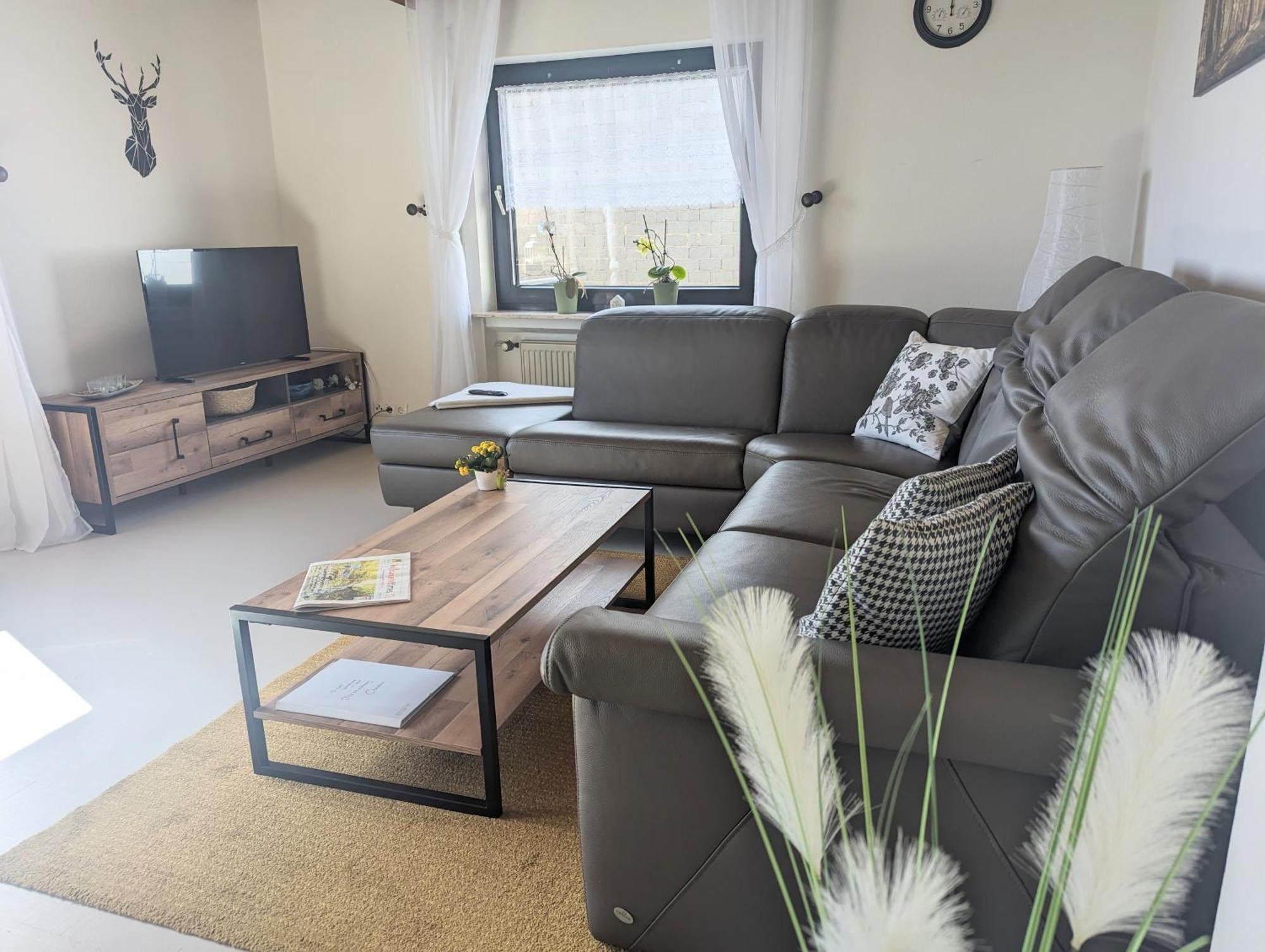 Ferienwohnung Christine Mit Sauna Und Whirlpool Utzerath Luaran gambar